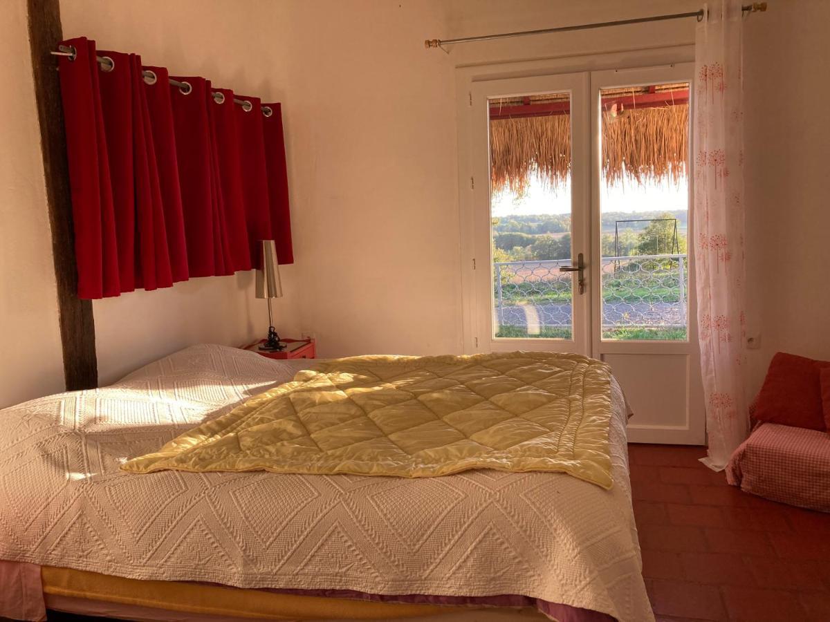 Farm stay Metairie De Moutiques Cazaubon