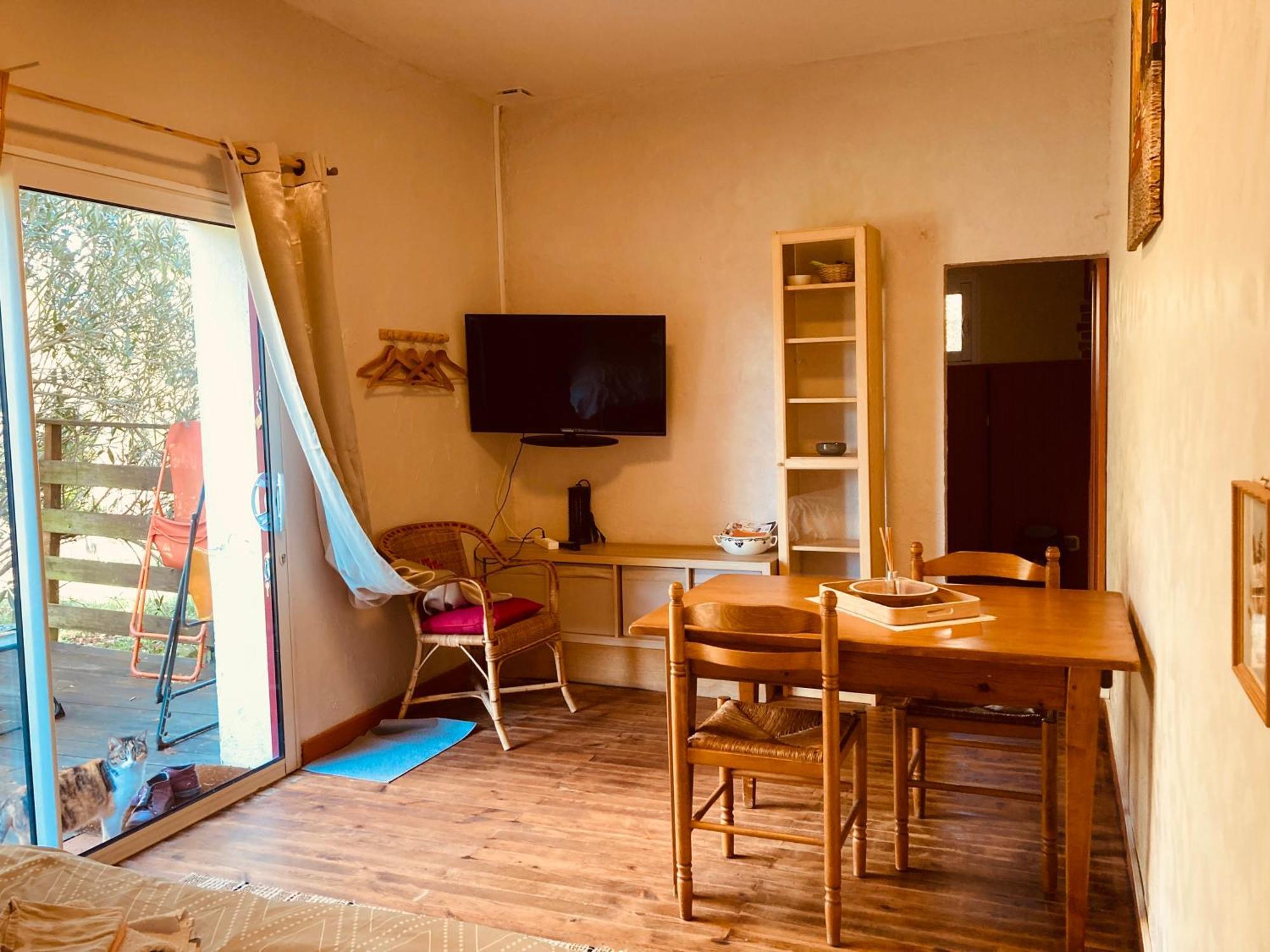 Metairie De Moutiques Farm stay Cazaubon