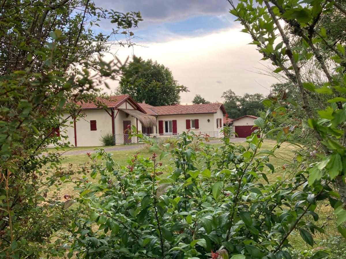 Farm stay Metairie De Moutiques *