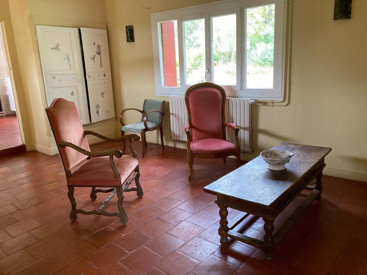 Metairie De Moutiques Farm stay *