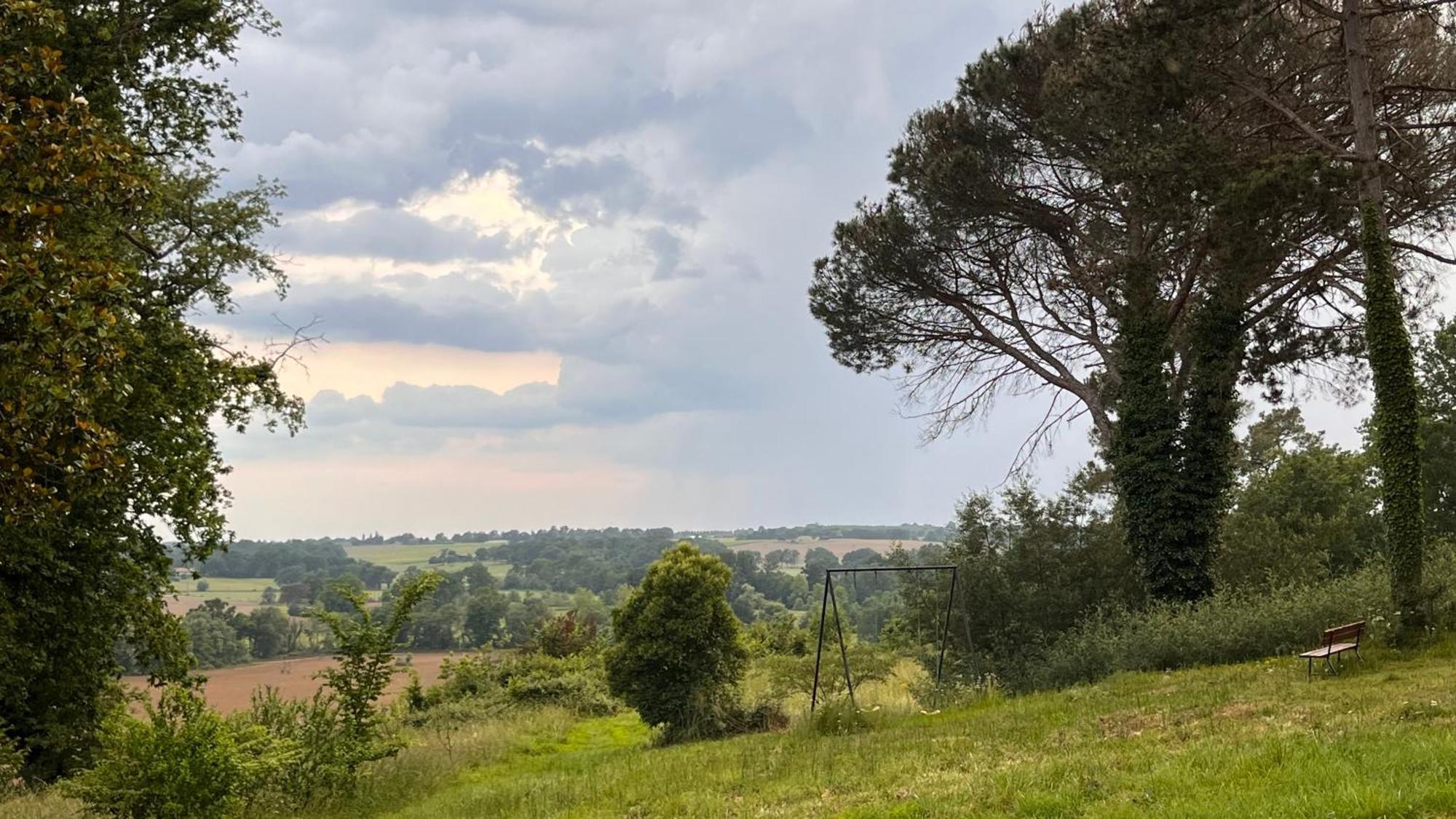 Farm stay Metairie De Moutiques Cazaubon